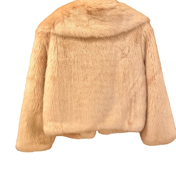 Go Fish Women’s Faux Fur Coat, Size M, Barbie Pink, Luxurious and Soft! - Picture 7 of 11